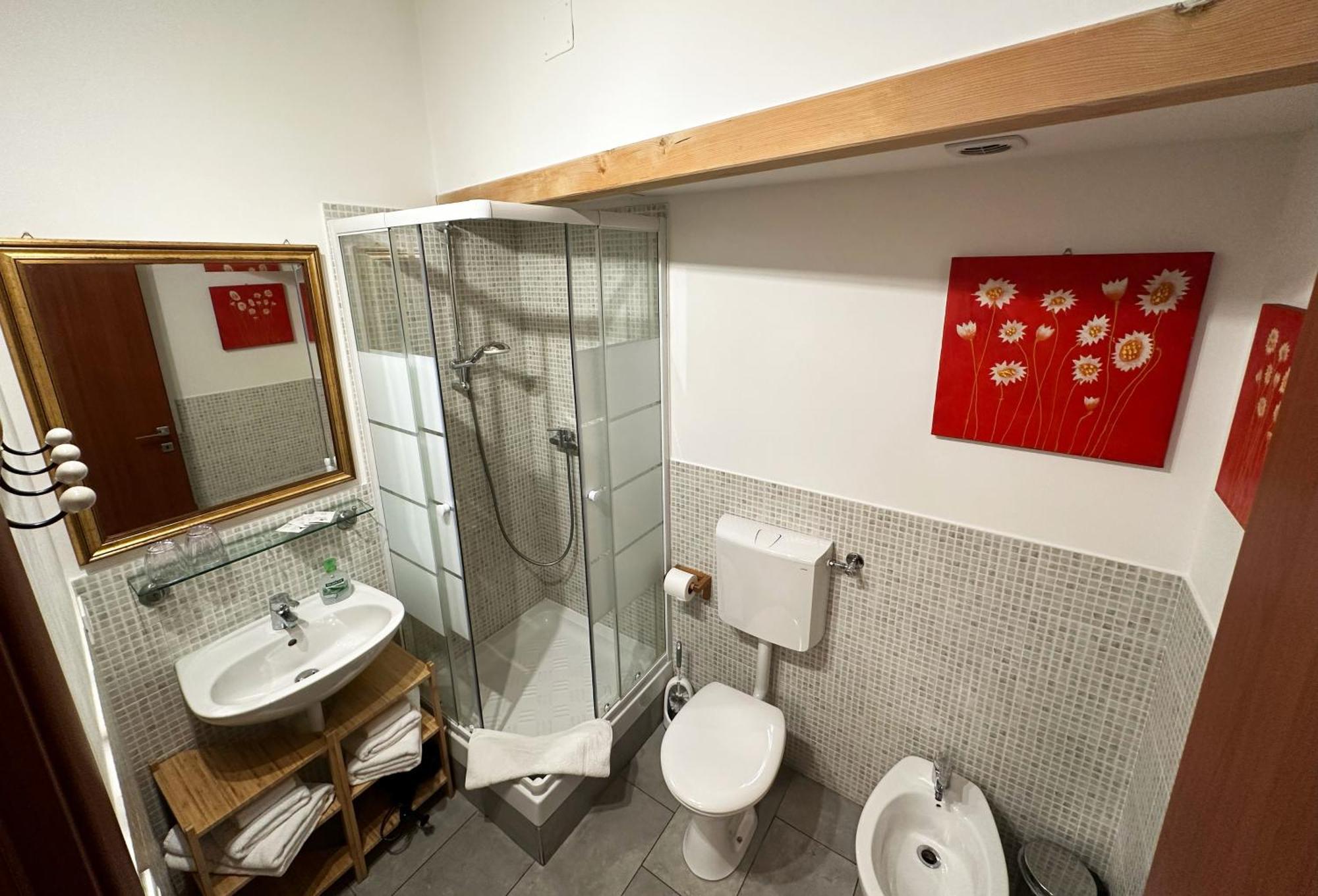 Chambre Lits Jumeaux avec Salle de Bains Privative
